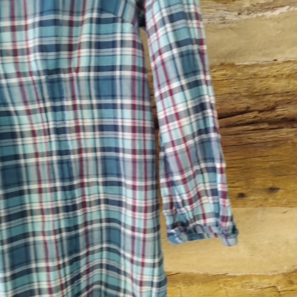 Aeropostale Blue Plaid Split Neck Cotton Top Size XL - Picture 3 of 5